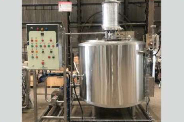 Chocolate-Melting-Cum-Storage-Tank